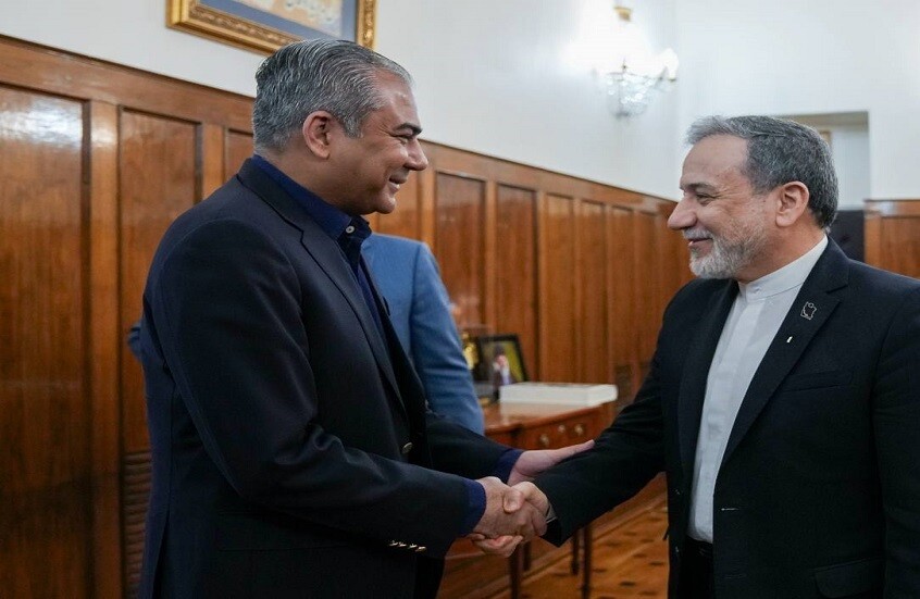 وكالة "إيسنا": تبادل النصوص بين طهران وواشنطن مستمر عبر باكستان وسط ترقب لزيارة عاصم منير