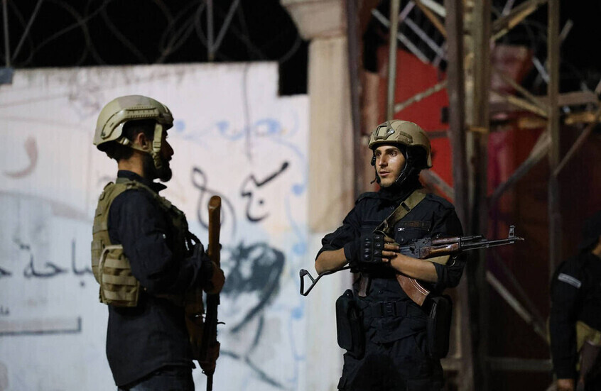 توتر أمني واحتجاجات في بلدة ترحين بريف حلب عقب حملة لإزالة "الحراقات" النفطية