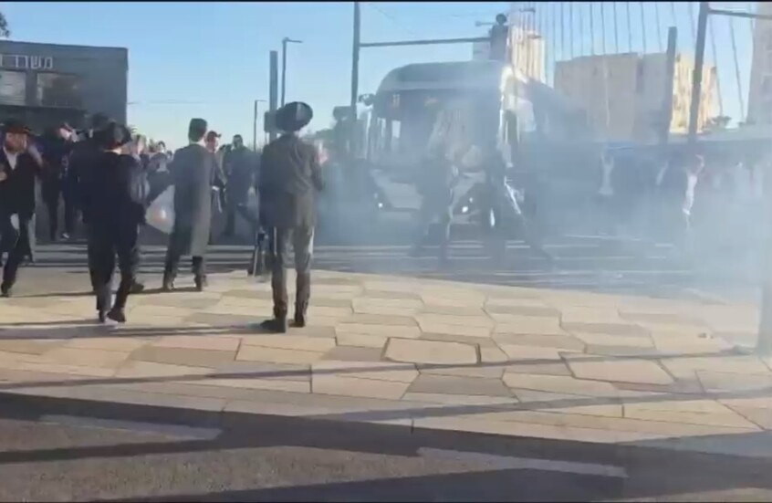 مواجهات بين الشرطة الإسرائيلية والحريديم خلال مظاهرة ضد التجنيد (فيديو)