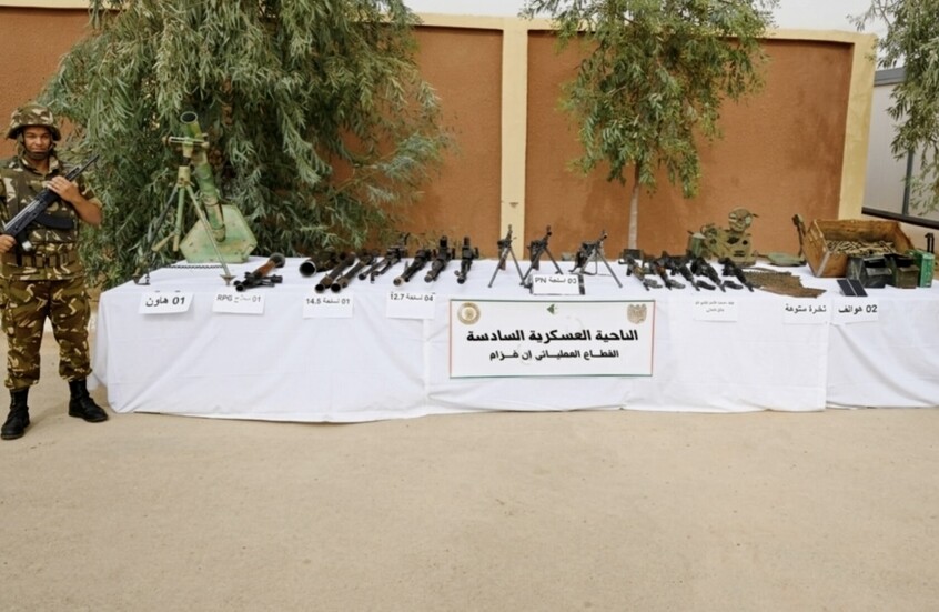 الجيش الجزائري يعلن عن عملية أمنية جنوب البلاد ويسترجع أسلحة وذخائر