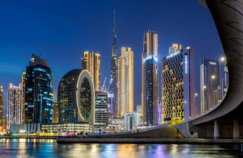 الإمارات.. حريق في الطوابق العليا من أبراج الإمارات المالية في دبي