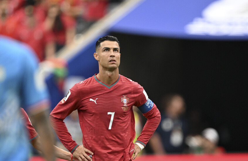 بعد غضب عارم.. مدرب البرتغال يعلق على تصريحات جواو نيفيز بشأن كريستيانو رونالدو