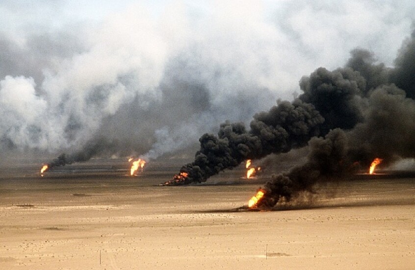 رائد فضاء يروي انطباعاته بعد مشاهدة سحب الدخان فوق منطقة الخليج عام 1991