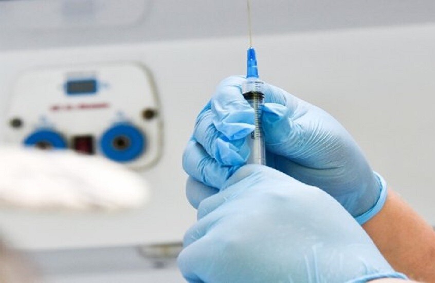 الكشف عن مدة دورة العلاج بلقاح "mRNA" الروسي لسرطان الجلد