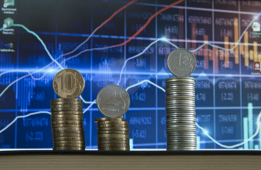 انخفاض بورصة موسكو بوتيرة أبطأ مع استمرار جاذبية الودائع المصرفية