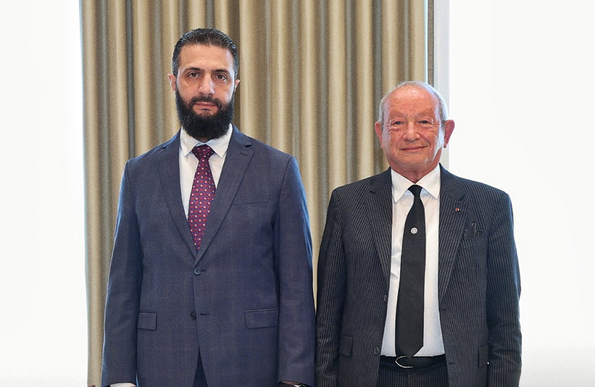 الرئيس السوري يستقبل رجل الأعمال المصري ساويرس