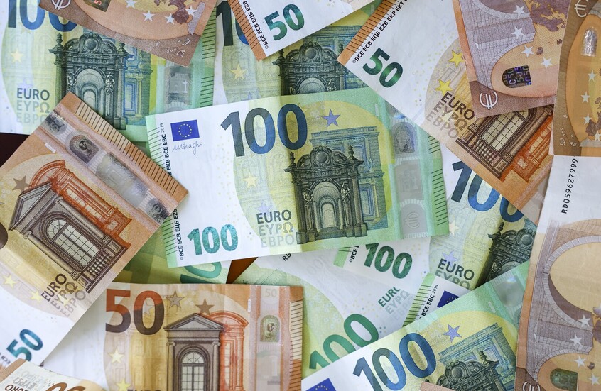 الدين العام الفرنسي يسجل مستوى قياسيا جديدا ويتخطى 3.5 تريليون يورو