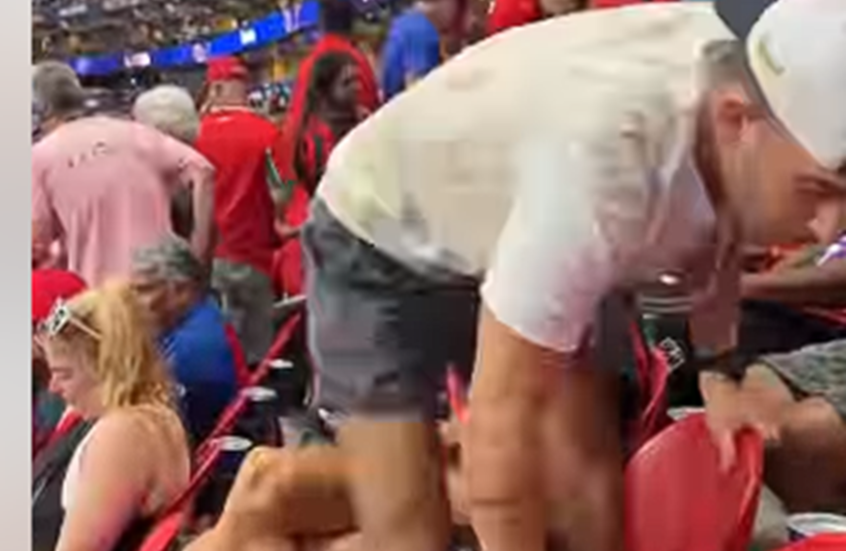 غرائب كأس العالم.. مشجع يقطع 5 كيلومترات دون أن يغادر مقعده في مدرجات الملعب!