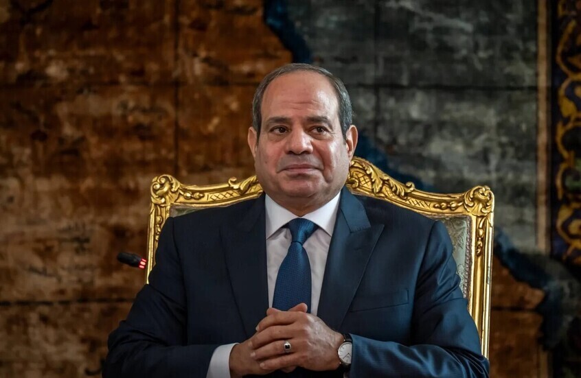 السيسي يهنئ الشعب المصري