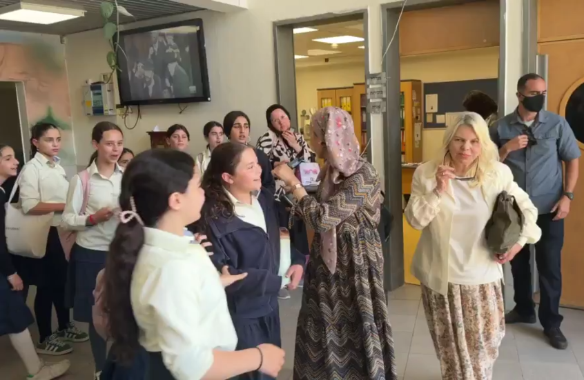 فيديو جديد لسارة نتنياهو يثير ضجة في إسرائيل