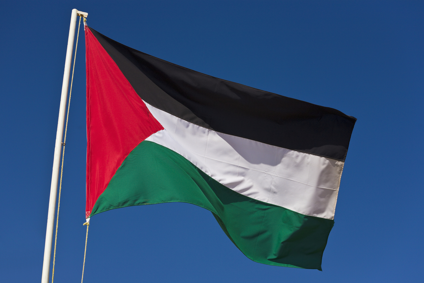 رفض أوروبي للعودة إلى الخرطوم: استمرار القتال يعرقل استئناف العمل الدبلوماسي