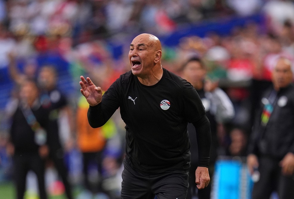 بلاغ رسمي.. مدرب مصر حسام حسن يلاحق مسيئا على "فيسبوك"