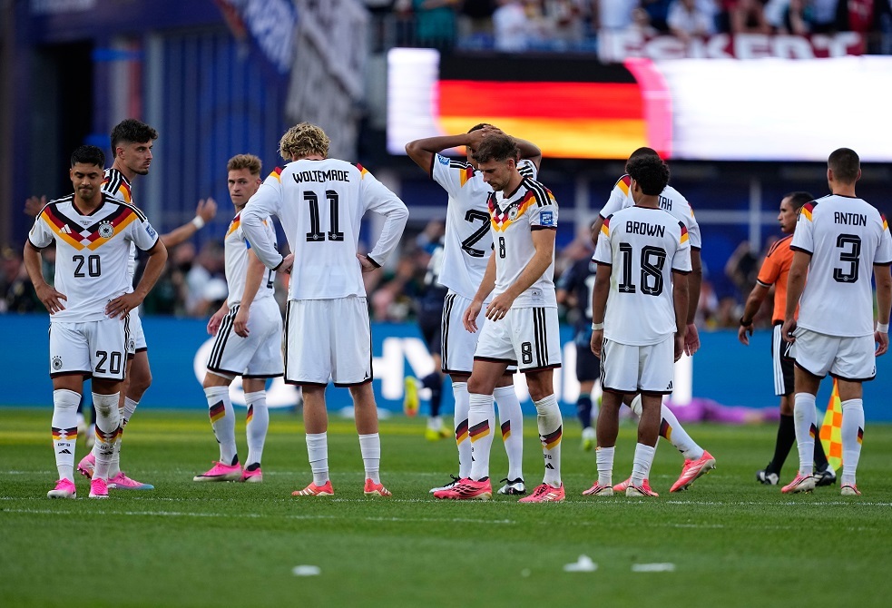 فضيحة مدوية.. لاعبو منتخب ألمانيا تهربوا من ركلات الترجيح ضد باراغواي! (فيديو)
