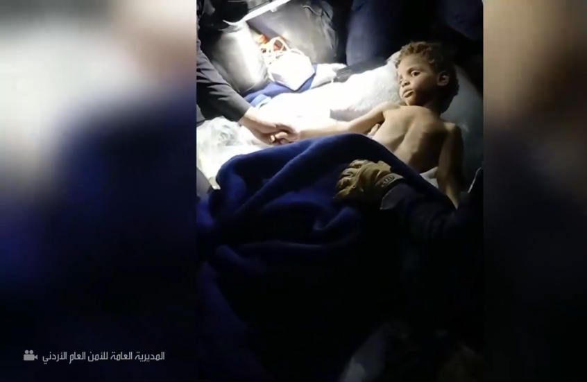 معجزة من تحت أنقاض.. فريق البحث الأردني ينقذ طفلا بعد 6 أيام من زلزال فنزويلا