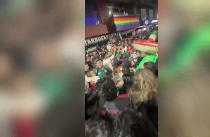 شاهد.. احتفالات فوز المكسيك على الإكوادور تتحول إلى مأساة