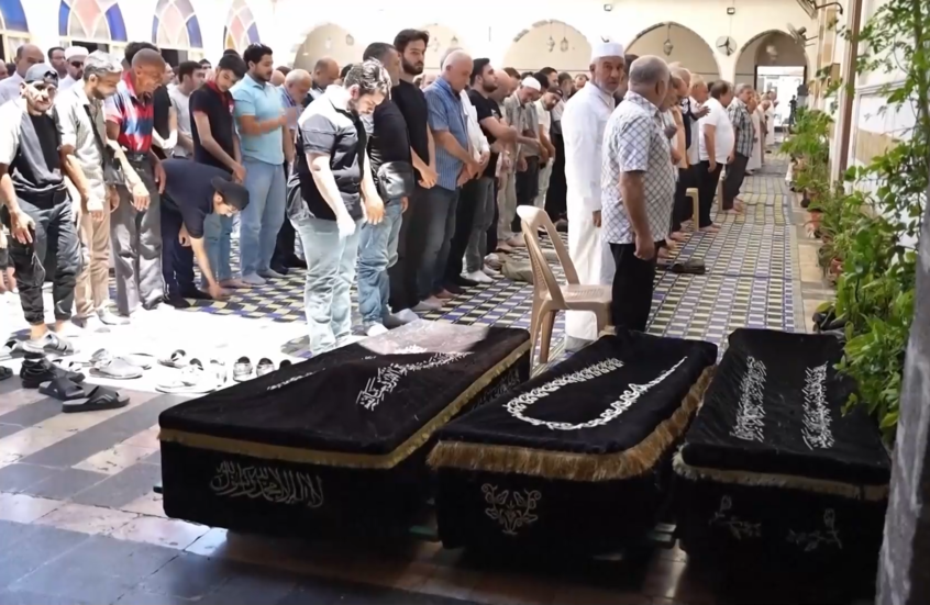 تشييع ضحايا تفجير المقهى بدمشق