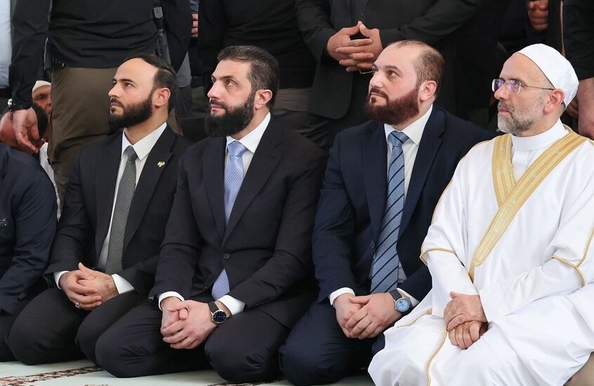 "داعش" يصوب على مجلس الشعب السوري ويواصل هجومه على الشرع