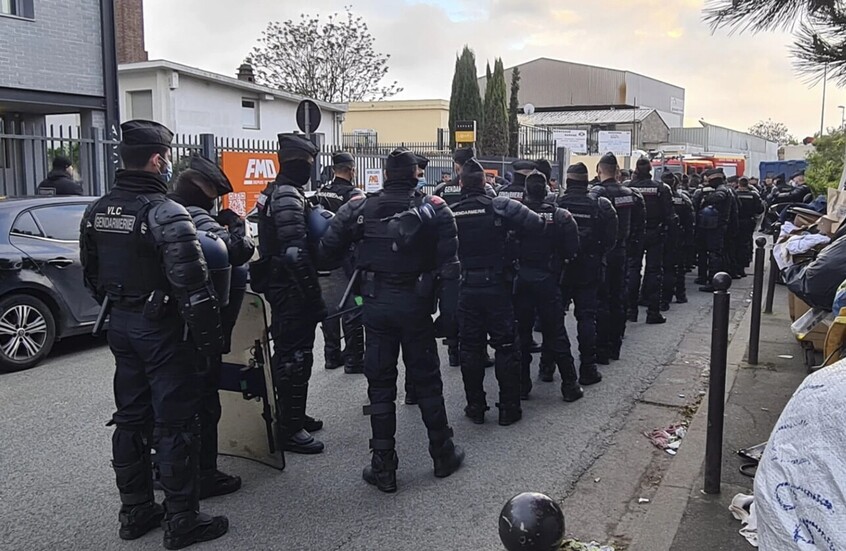 "استعدادا لقمع الفوضى".. إجراءات أمنية غير مسبوقة في باريس قبل مباراة فرنسا والمغرب