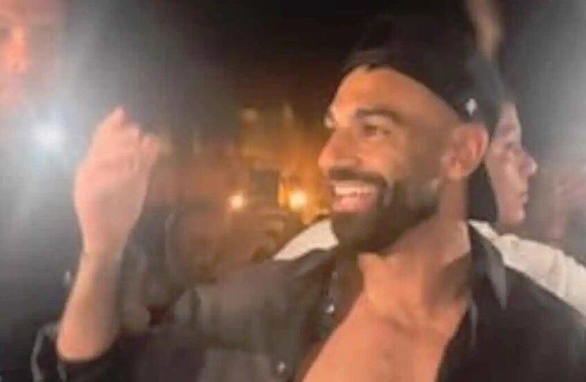 "بصورة مشروب".. محمد صلاح يثير الجدل باحتفال العلمين (فيديو)