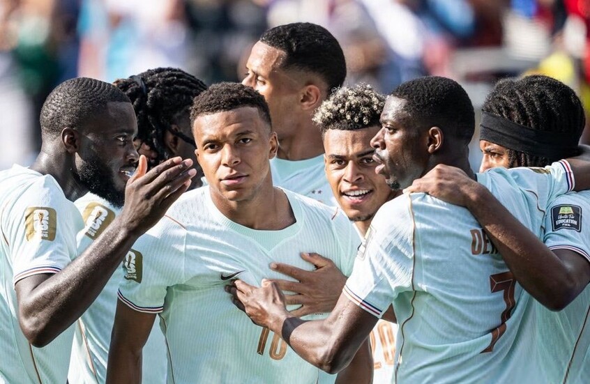 تصريح "عنصري" يشعل الجدل قبل موقعة فرنسا وإسبانيا بكأس العالم
