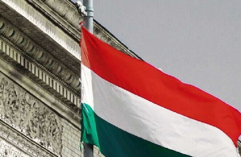 وزير الدفاع الهنغاري: سنغلق الأبواب أمام روسيا