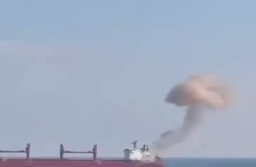 هجوم على ناقلة نفط بالقرب من محطة لـ"خط أنابيب بحر قزوين" في البحر الأسود (فيديو)