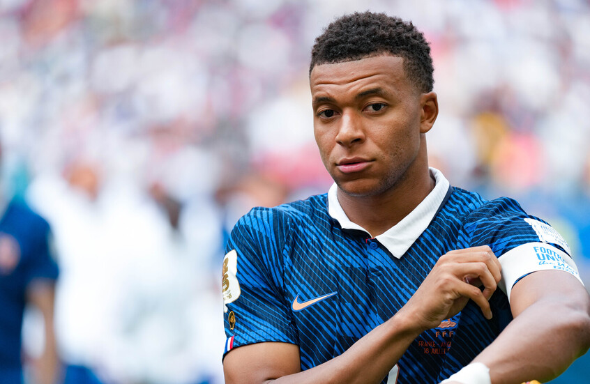مبابي يودع ديشامب برسالة مؤثرة ويكشف أمنيته التي لم تتحقق
