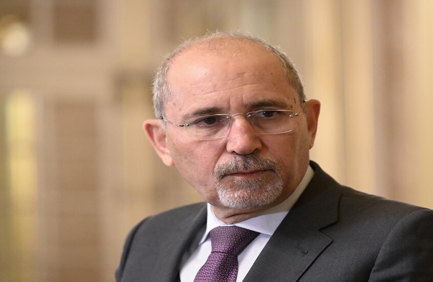 وزير الخارجية الأردني مع نظيريه الكويتي والبحريني يدعون لوقف التصعيد مع إيران فورا