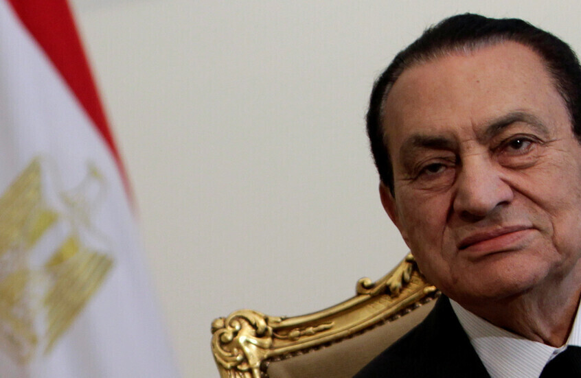 روايتان وسجال متجدد.. جدل جديد حول مصير أموال المواطنين في عهد مبارك