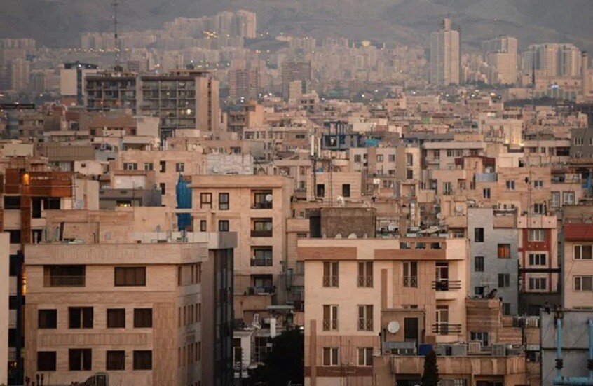 الهند توصي رعاياها بمغادرة إيران مؤقتا مع تصاعد التوتر مع أمريكا