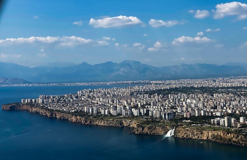 تركيا على موعد مع حرّ قياسي في أنطاليا وحرارة تصل إلى 52 درجة غدا الأربعاء