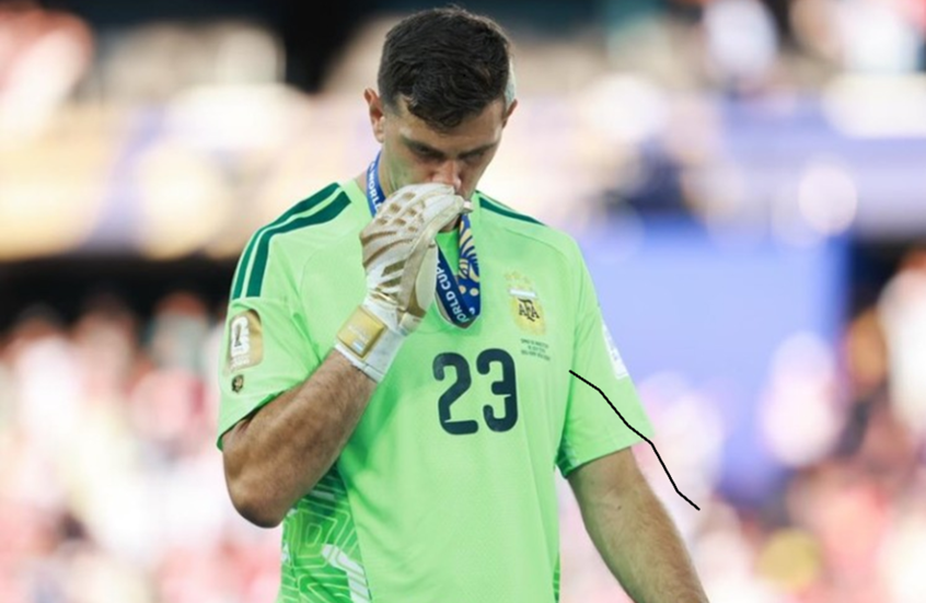 إيميليانو مارتينيز يثير الشكوك حول مستقبله مع منتخب الأرجنتين