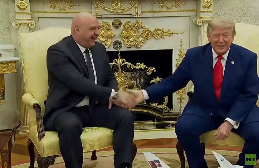ترامب يمازح عون: هذا الرجل يعرف كيف يخاطبني.. خذ مني ما تشاء