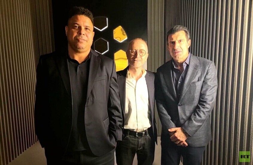 مصطفى الخاني يجتمع برونالدو ولويس فيغو خلال افتتاح "متحف الأسطورة" في الرياض