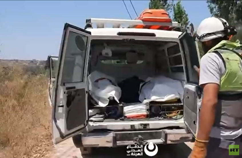 بالفيديو.. الدفاع المدني اللبناني ينتشل جثثا من زوطر الغربية بعد الانسحاب الإسرائيلي الجزئي