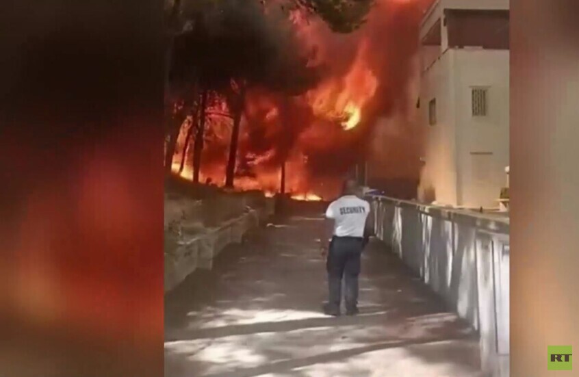 مشاهد متداولة لحرائق غابات جنوبي إيطاليا