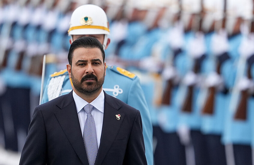 رئيس وزراء العراق يعقد اجتماعا طارئا لمجلس الأمن الوطني بعد قصف جوي للبلاد فجر اليوم