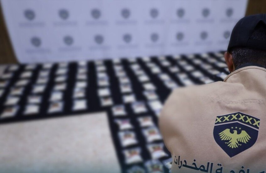 سوريا.. توقيف شخصين وضبط 186 ألف حبة مخدرة خلال عملية أمنية في عفرين