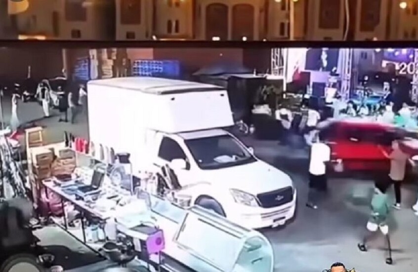 شاهد.. كاميرات المراقبة ترصد حادثا مروعا في مصر