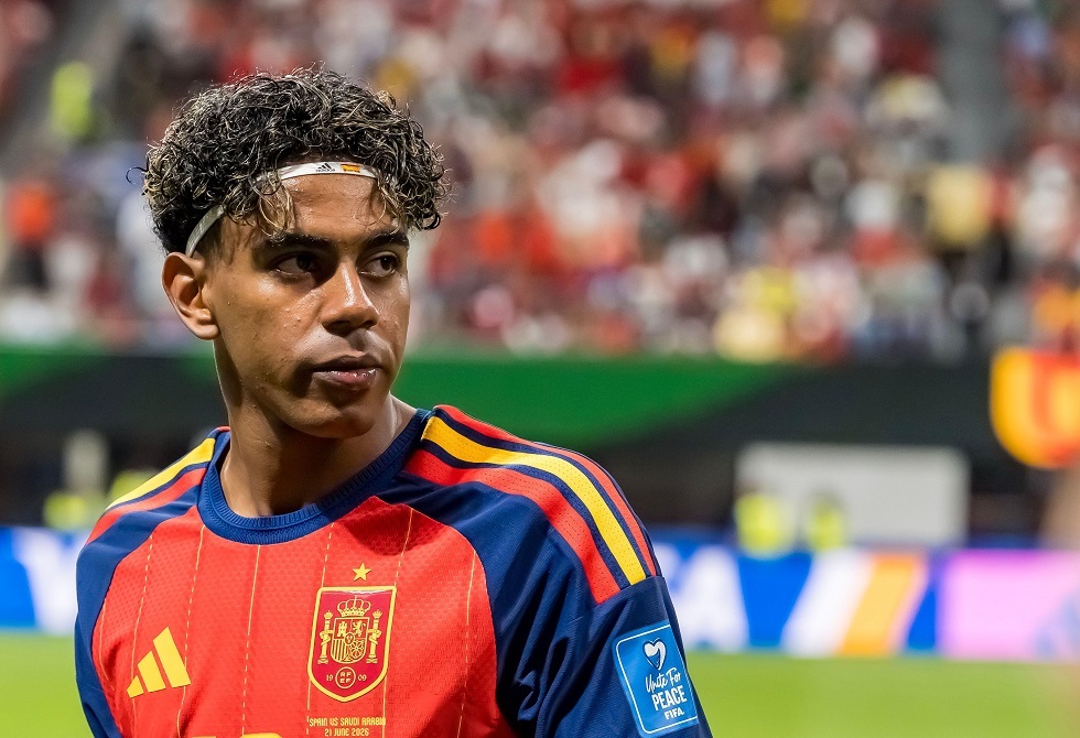 لاعب عربي يحظى بإعجاب لامين جمال (فيديو)