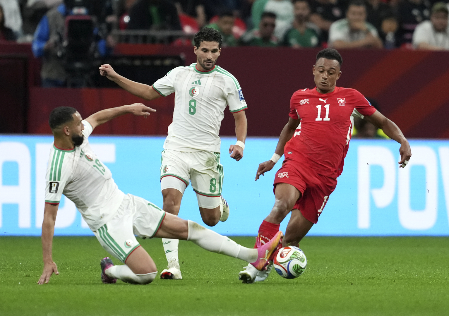 الجزائر تودع المونديال.. وسويسرا تتأهل إلى الدور الـ16