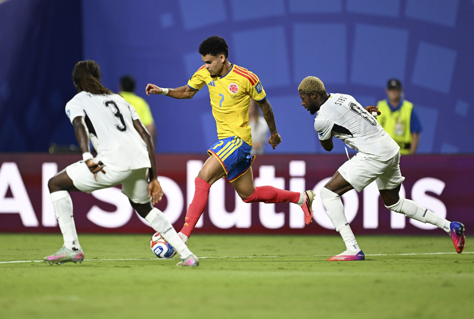 كولومبيا تتخطى غانا وتخطف بطاقة التأهل الأخيرة إلى دور الـ16 في كأس العالم 2026