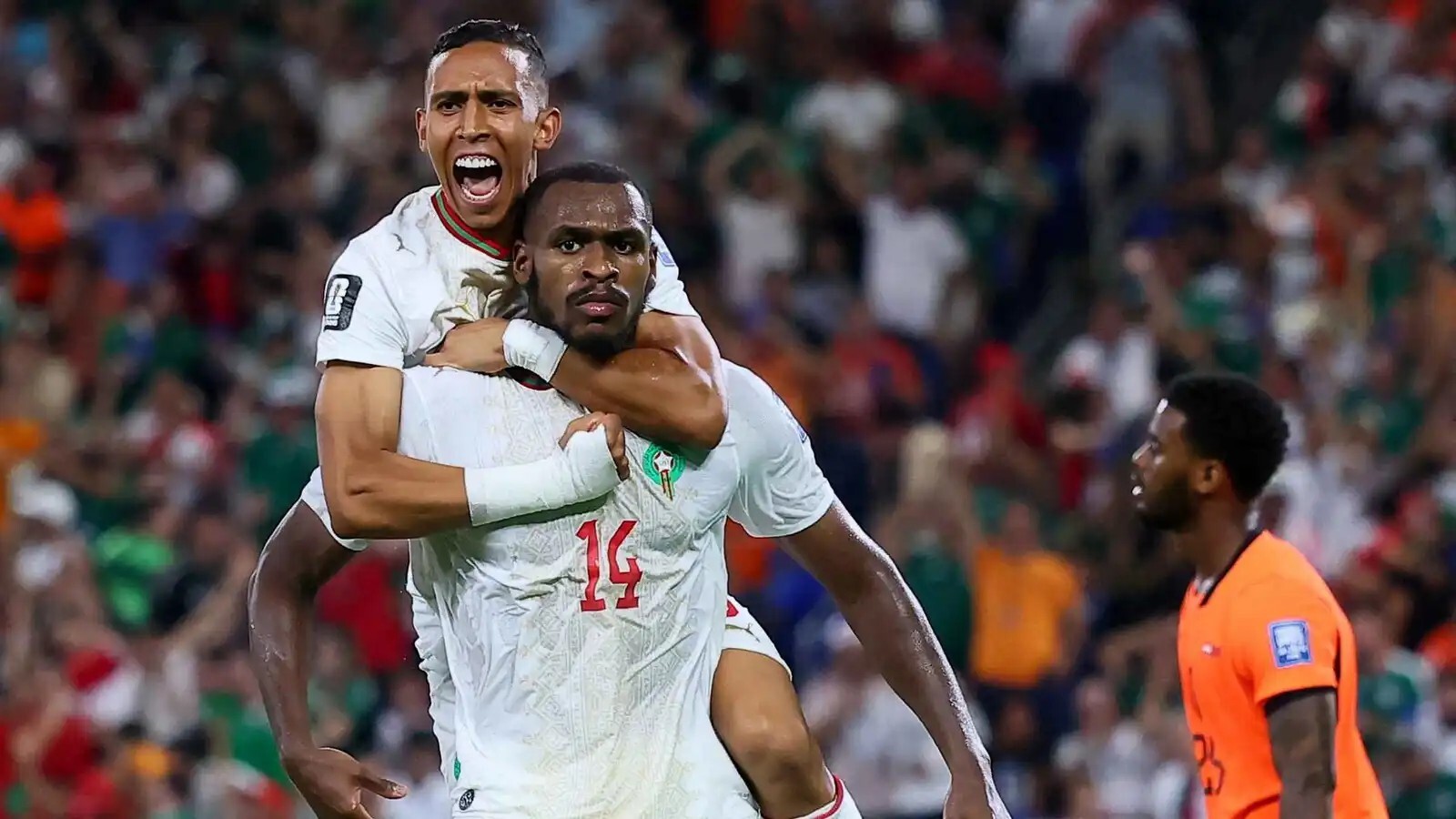 بعد تألقه مع منتخب المغرب.. أول عرض يصل إلى عيسى ديوب