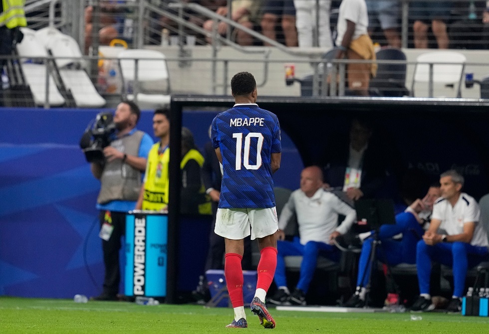 أول تعليق من مبابي بعد فشل فرنسا في بلوغ نهائي مونديال 2026 (فيديو)