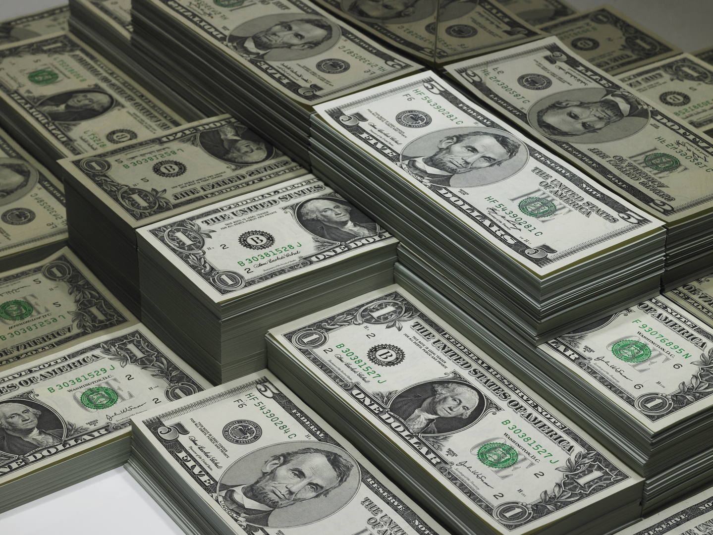 تقديرات أمريكية: تكلفة شن الحرب على إيران تقترب من 100 مليار دولار