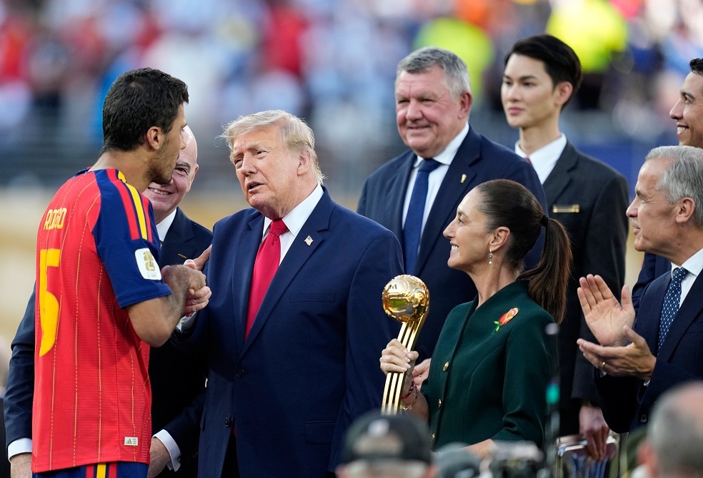 إسبانيا تحتكر جوائز كأس العالم - رودري أفضل لاعب في مونديال 2026