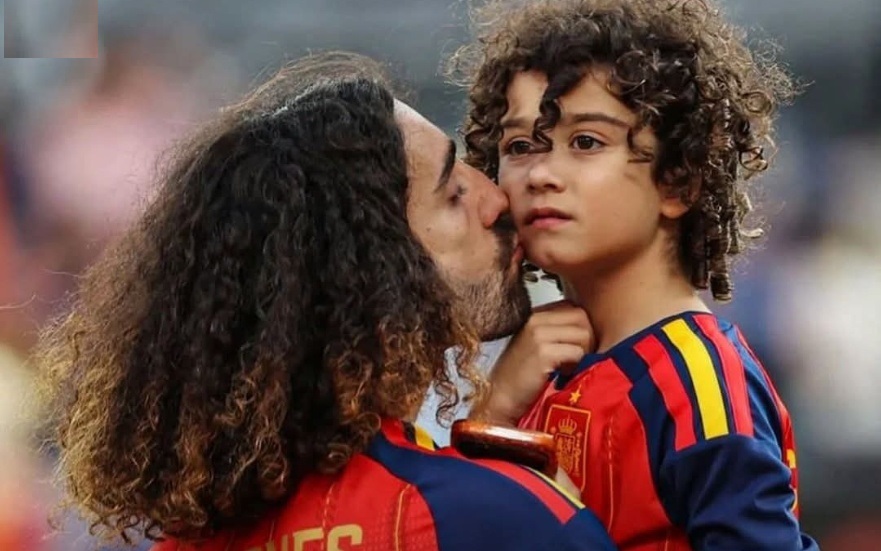 السبب الحقيقي وراء شعر كوكوريلا الطويل.. قصة تهز القلوب