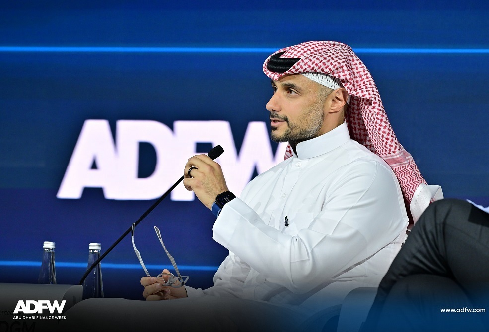 مليونان ونصف المليون مشاهد للضحكة!.. الأمير خالد بن الوليد يعلق على أزمة تغريدة "الضحكة"