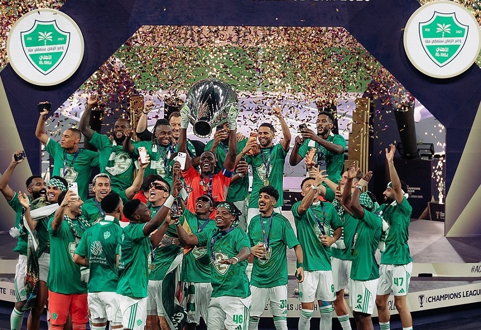 طاقم تحكيم عربي لإدارة مواجهة الأهلي السعودي وأوكلاند في كأس "الإنتركونتيننتال"