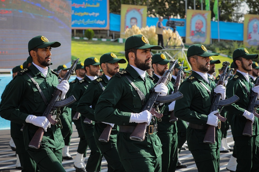 وزاره الأمن الإیرانیه: تفکیک 4 خلایا مرتبطه بالمخابرات الإسرائیلیه والأمریکیه واعتقال 15 من أفرادها
